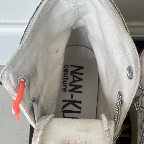 NAN-KU Couture crystal/white Sneaker DI Luce intentionally distressed size 9 - Picture 5 of 7